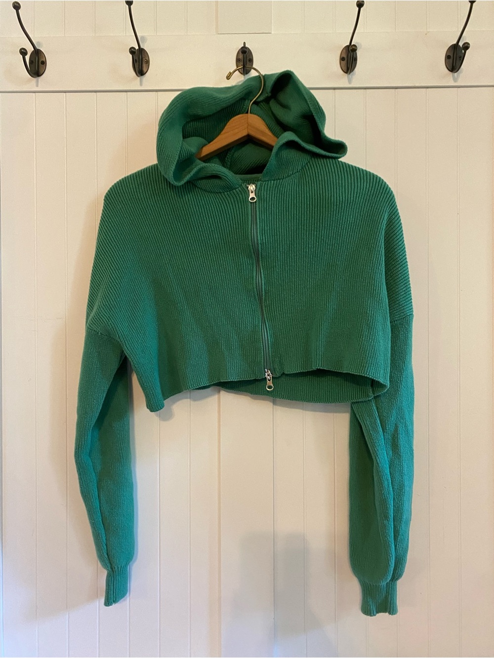 Ribbed & Cropped Green Zip up Hoodie Sweater